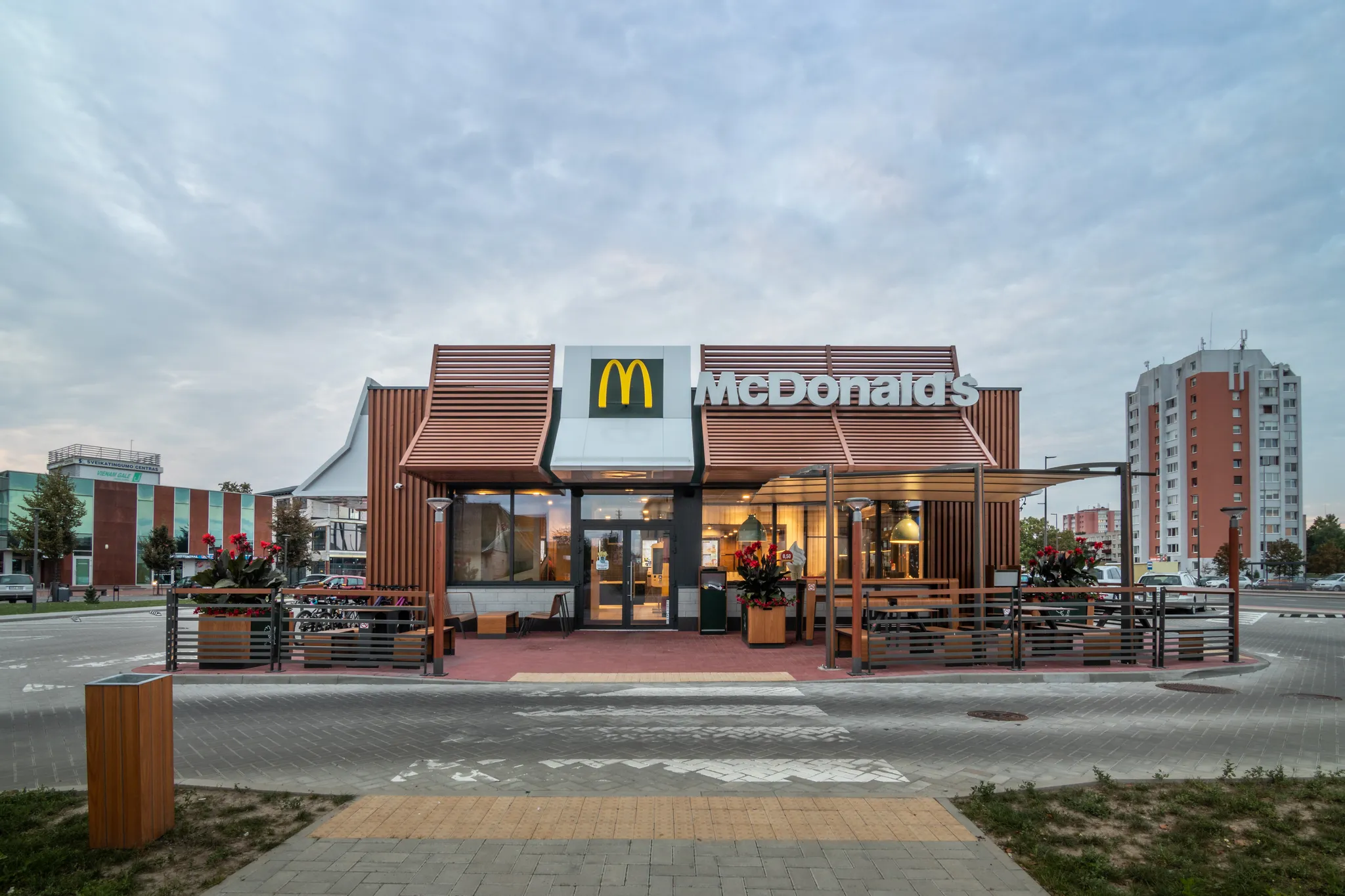 McDONALD's restoranas, Kauno g. 28, Marijampolėje