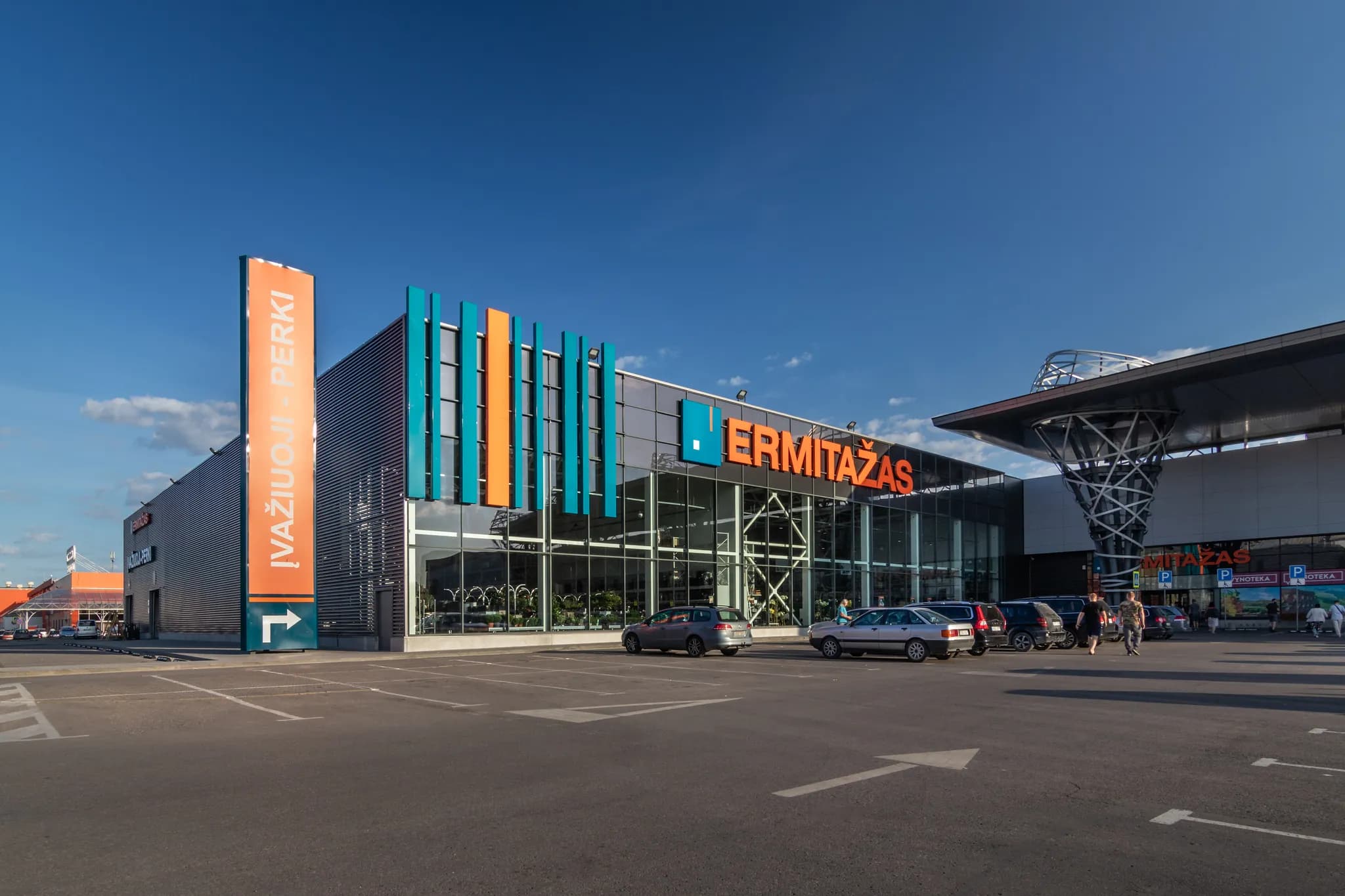 ERMITAŽAS, Pramonės pr. 6B, Kaune
